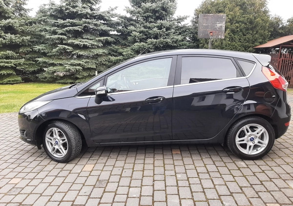 Ford Fiesta cena 24900 przebieg: 129000, rok produkcji 2013 z Ińsko małe 352